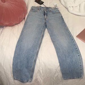 Levi wide leg jeans
